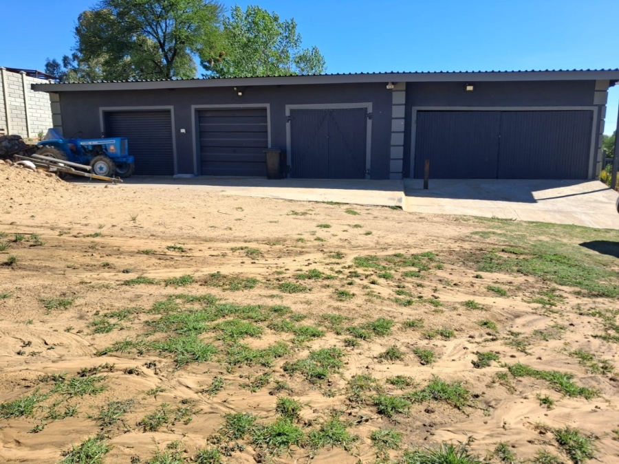 7 Bedroom Property for Sale in Deneysville Free State